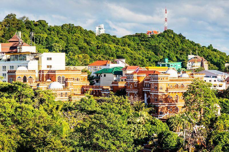 Hotel The Rizin Pattaya Exterior foto